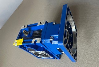 艾思捷技術(shù)教您蝸輪蝸桿減速機(jī)怎么選一款合適的伺服電機(jī)配套？